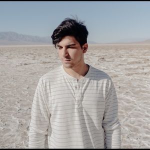 Meet your Posher, Elio